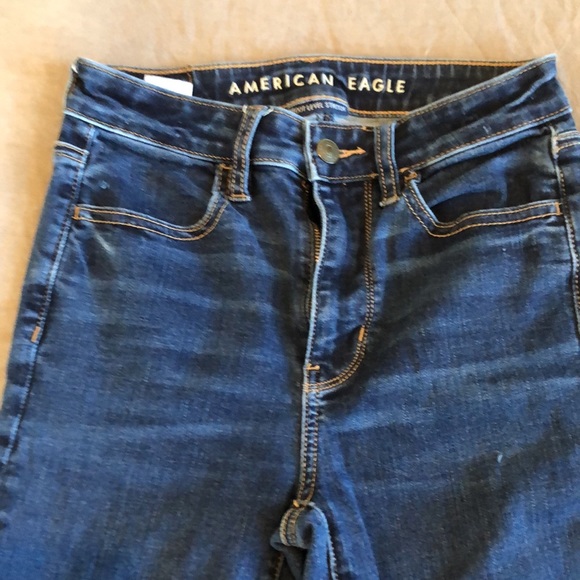 EUC American Eagle super high rise jegging. Size 2 - Picture 4 of 6